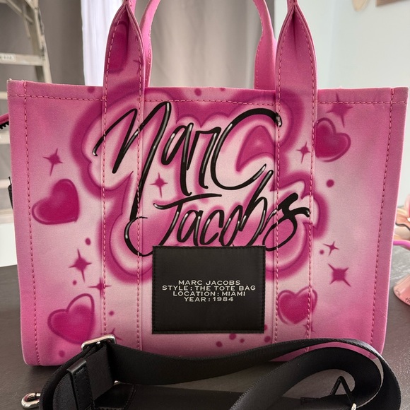 Marc Jacobs Heart-Patterned Pink Tote - Picture 5 of 6